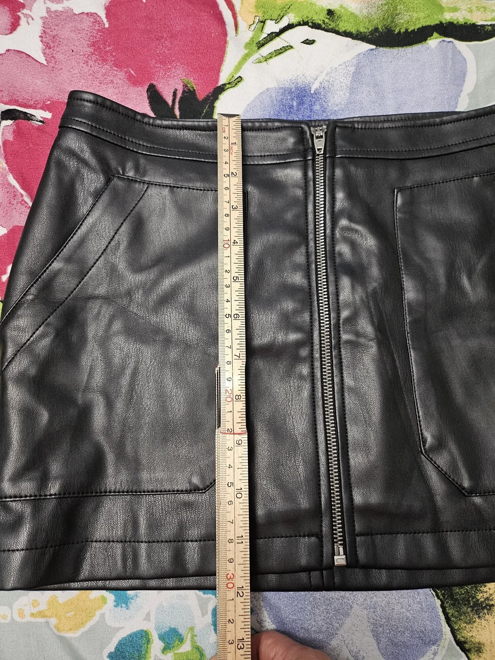Free People Black Faux Leather Zip-Front Mini Skirt Size 2